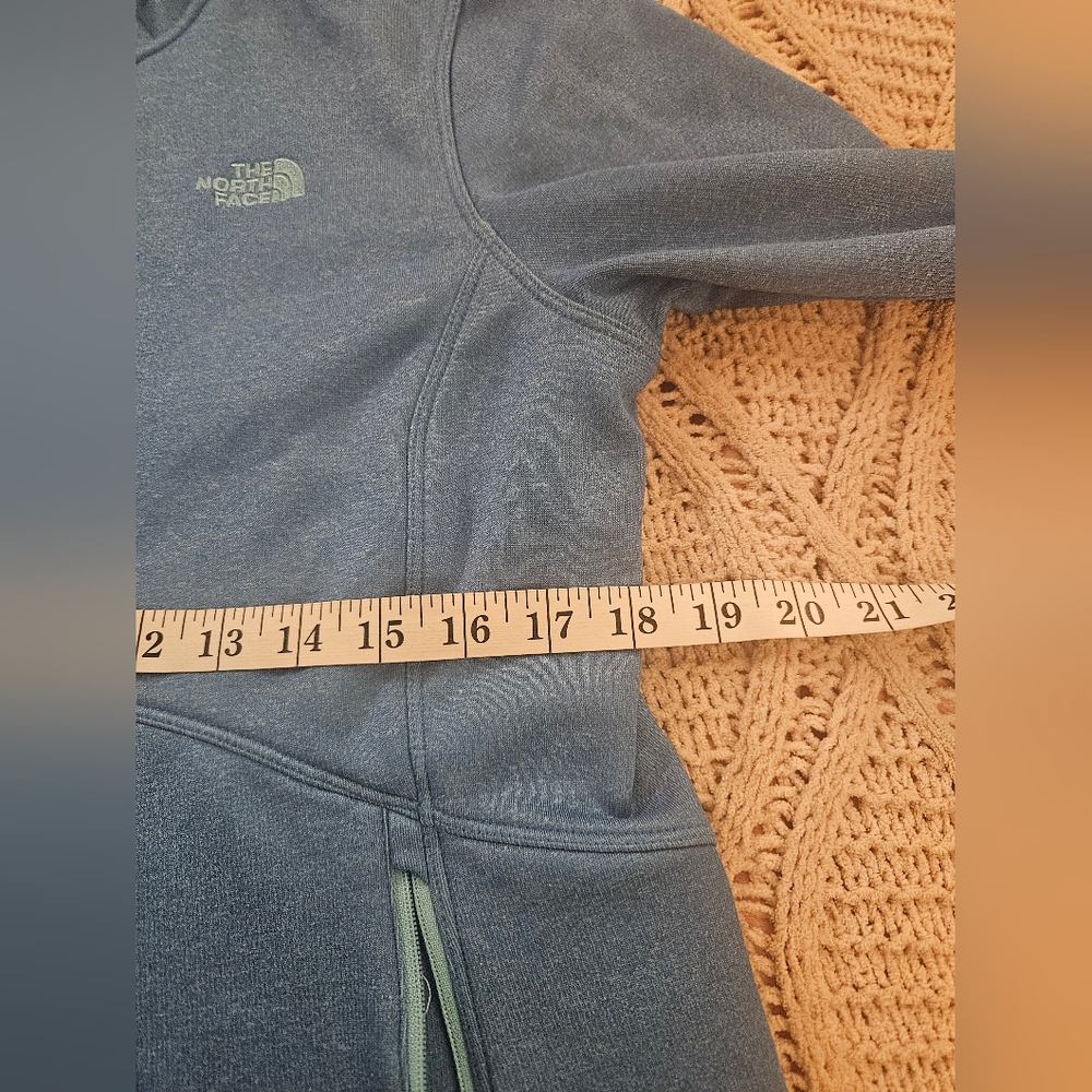 The North‎ Face Women's Blue Hooded  Jacket - Picture 2 of 5